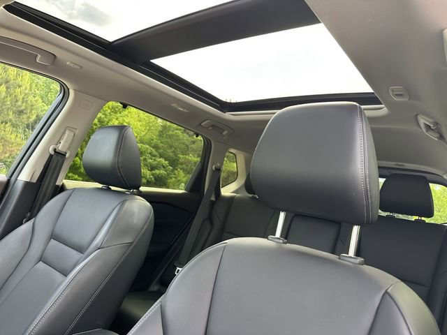 Certified 2023 Nissan Rogue SV w/ SV Premium B Package AWD/4WD image 33