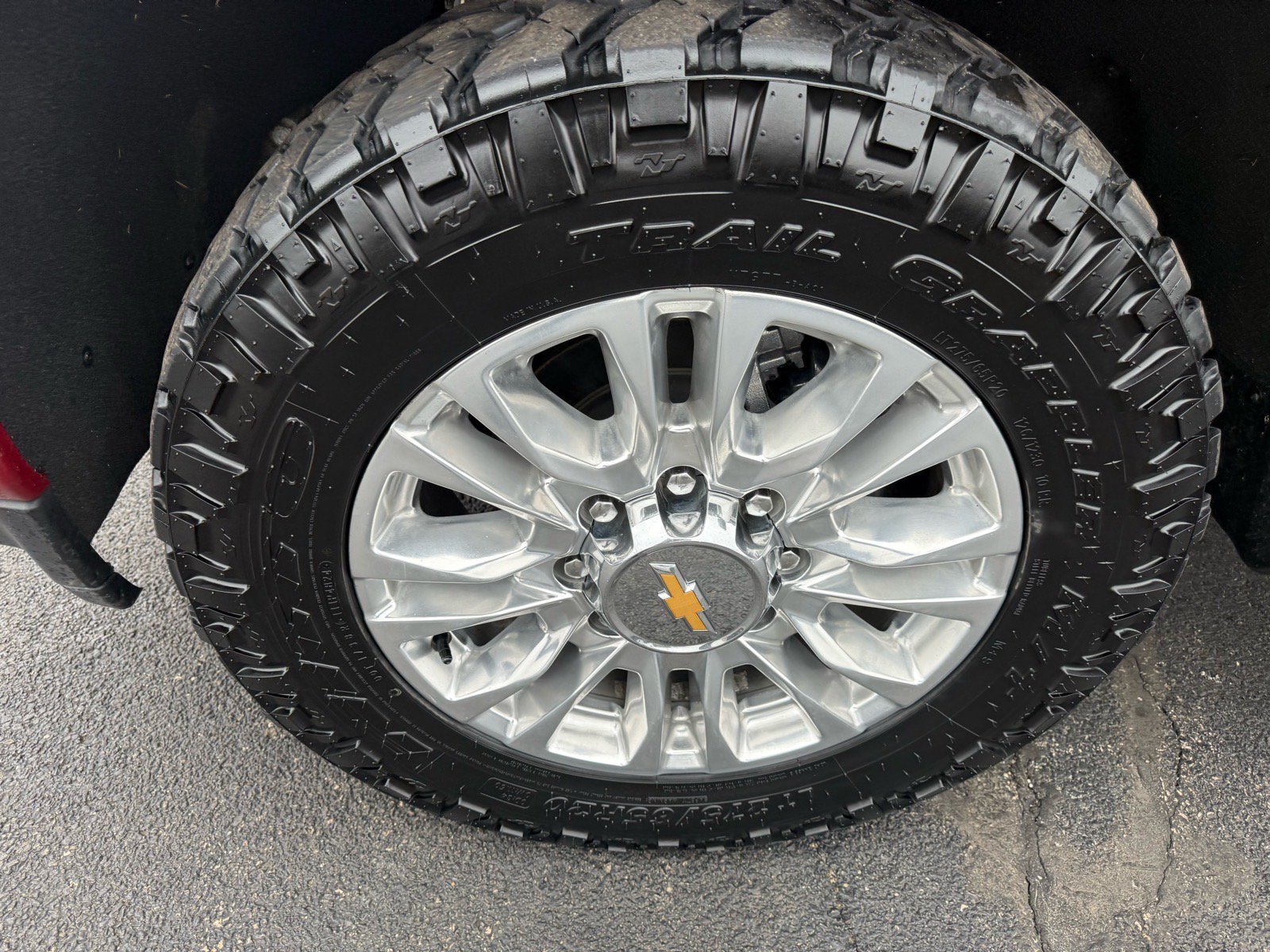 Used 2021 Chevrolet Silverado 2500 High Country w/ Z71 Off-Road Package AWD/4WD image 10