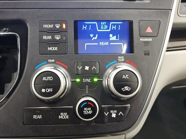 Used 2019 Toyota Sienna XLE w/ XLE Navigation Package image 24