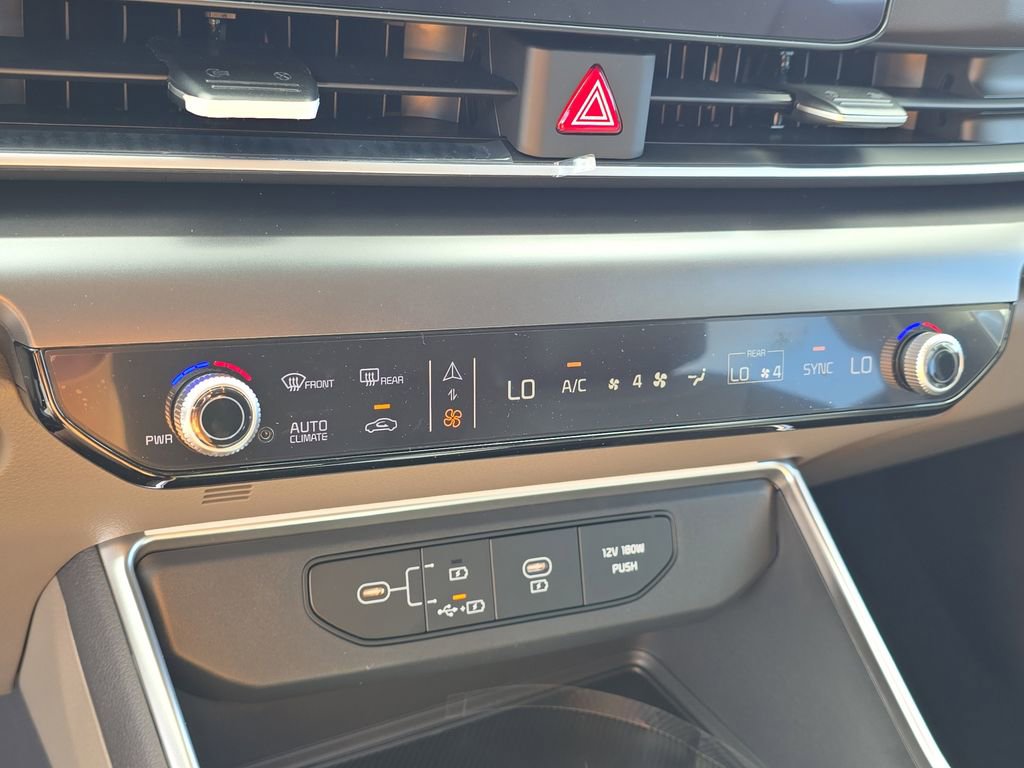 New 2026 Kia Carnival image 25