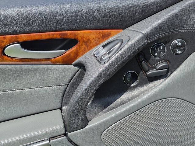 Used 2005 Mercedes-Benz SL 500 image 13