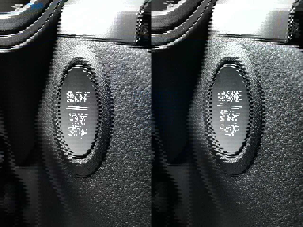 Used 2025 Ford Escape Active image 14