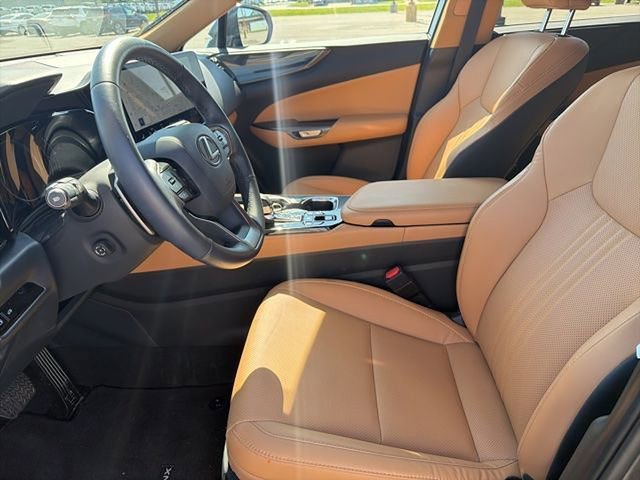 Used 2025 Lexus NX 350 AWD w/ Cold Area Package image 5
