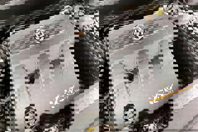 Used 2015 Cadillac SRX Performance w/ Driver Awareness Package FWD image 30