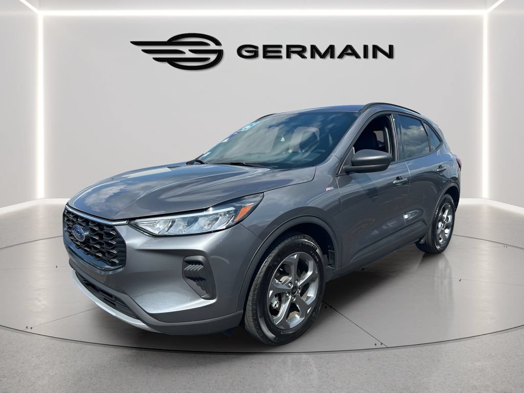Used 2025 Ford Escape ST-Line w/ Equipment Group 301A FWD image 4