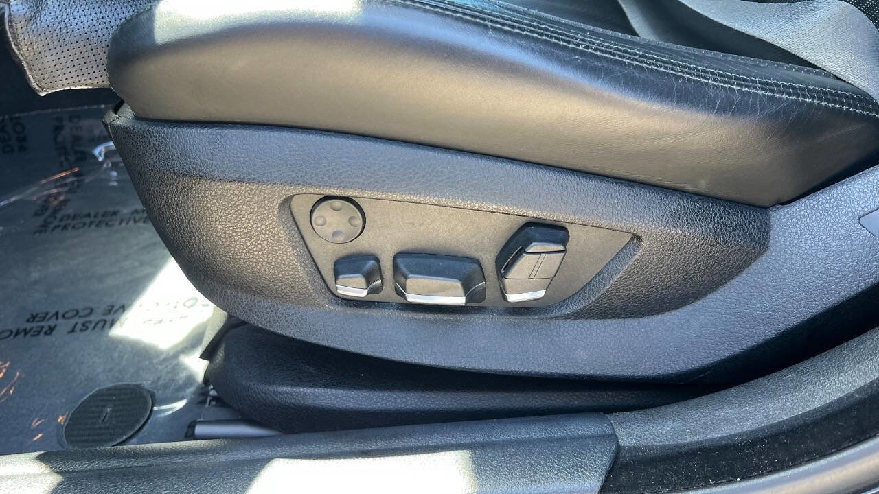 Used 2011 BMW 550i Sedan image 29