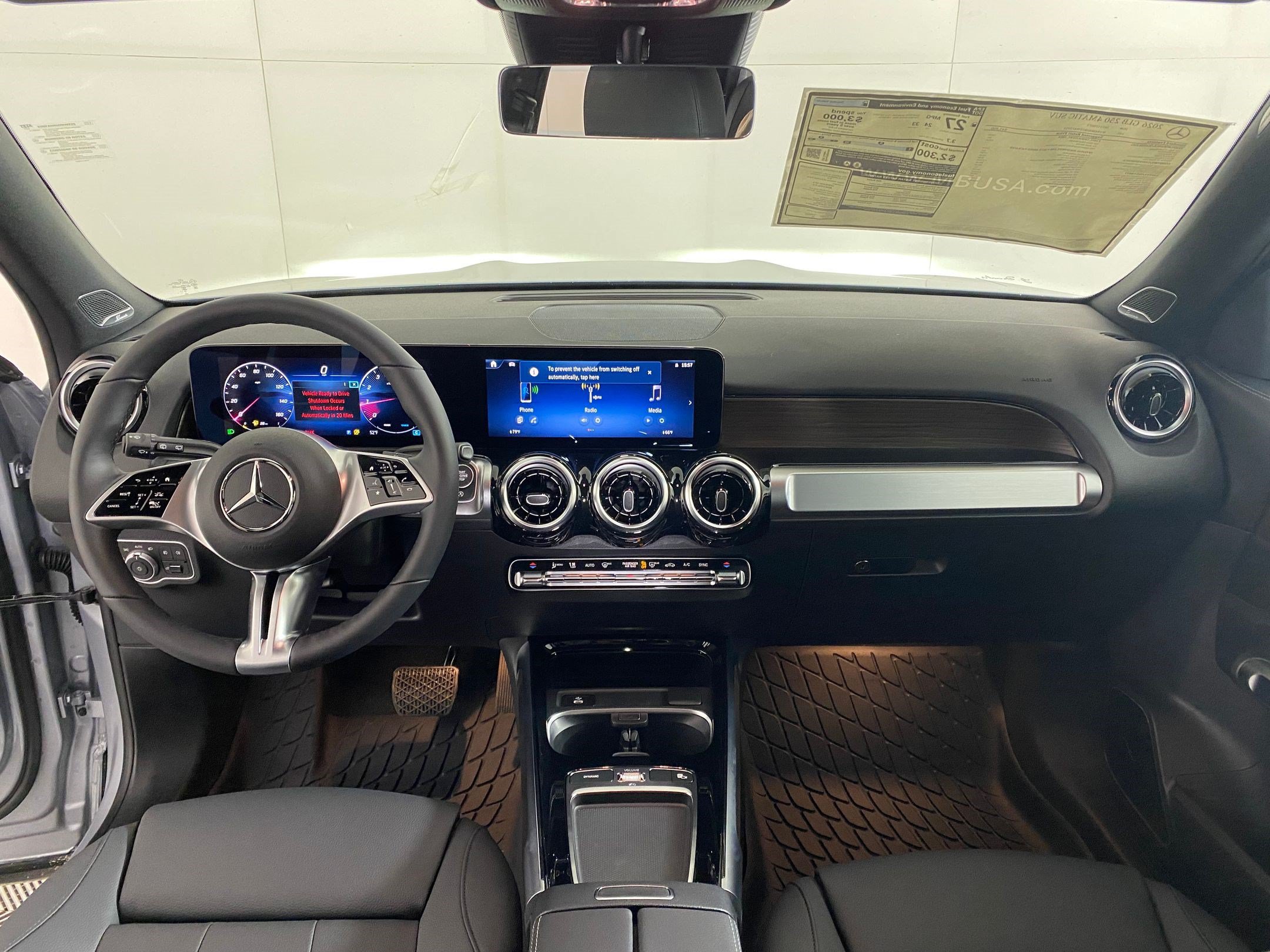 Used 2026 Mercedes-Benz GLB 250 4MATIC image 15