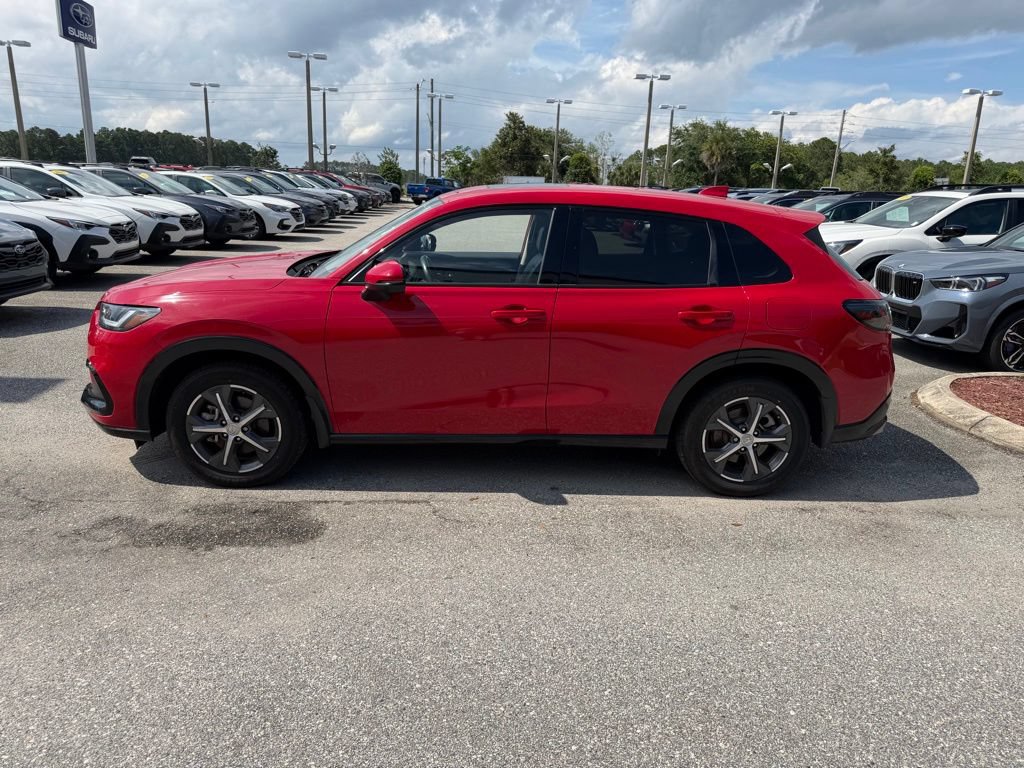 Used 2025 Honda HR-V EX-L image 11