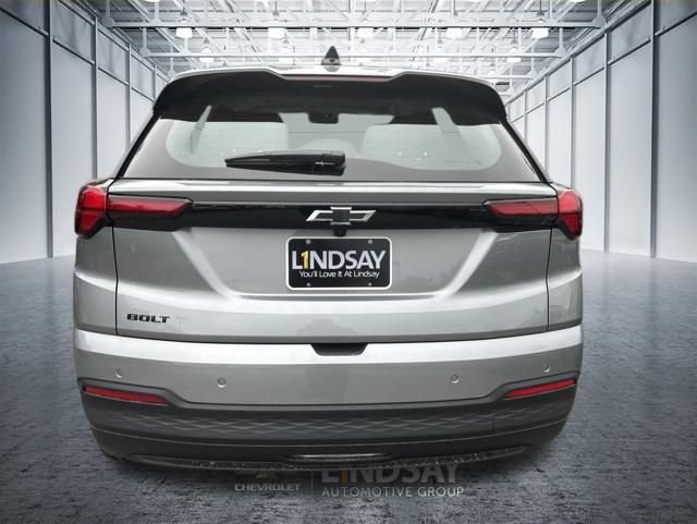 New 2027 Chevrolet Bolt LT FWD image 5
