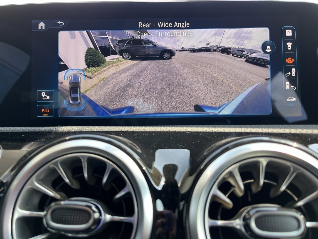 Used 2025 Mercedes-Benz CLA 35 AMG 4MATIC image 61