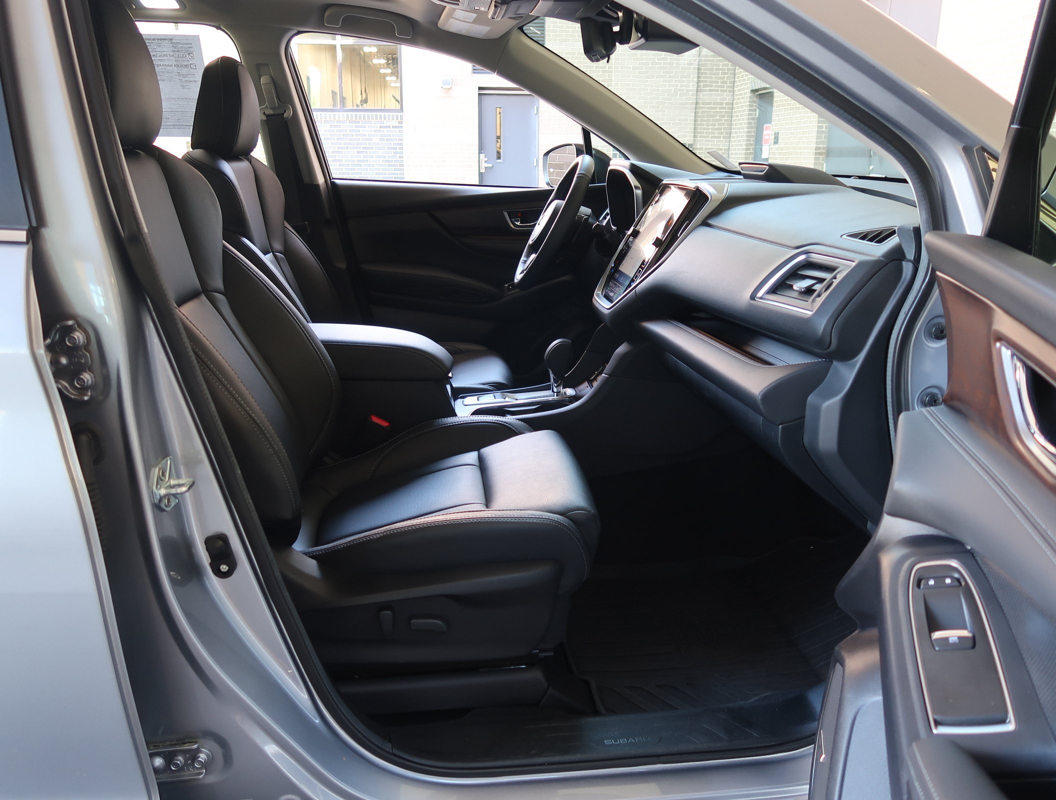 Used 2024 Subaru Ascent Touring w/ Popular Package #2 AWD/4WD image 40