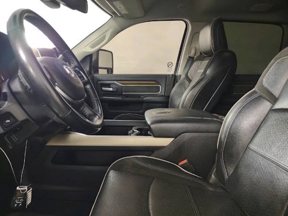 Used 2023 RAM 2500 Laramie AWD/4WD image 13
