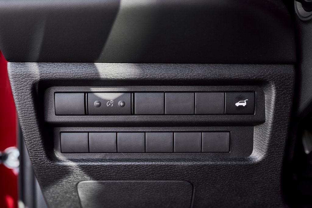 New 2025 Mitsubishi Outlander SE image 31