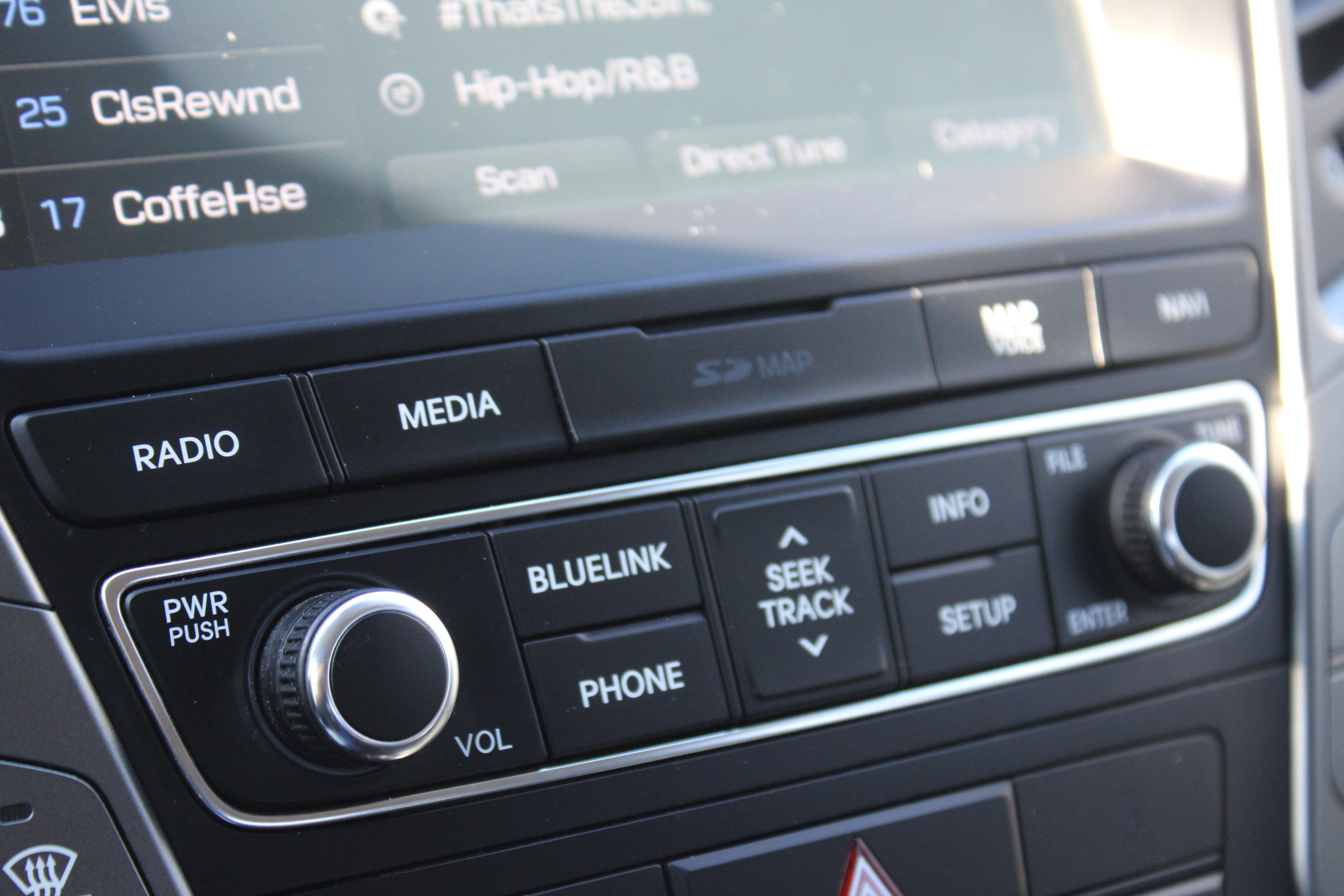 Used 2018 Hyundai Santa Fe Sport image 18