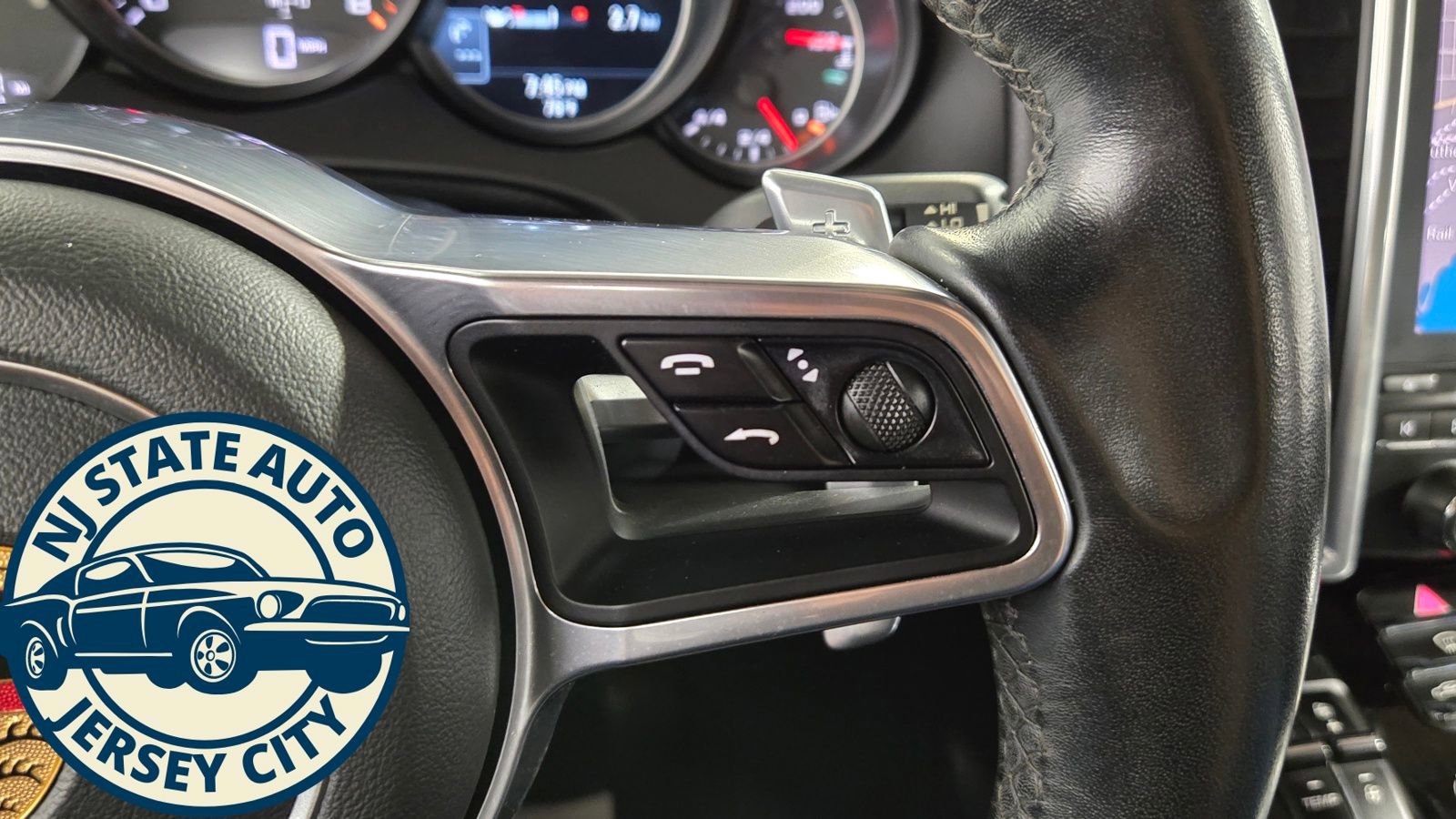 Used 2018 Porsche Cayenne Platinum Edition image 13