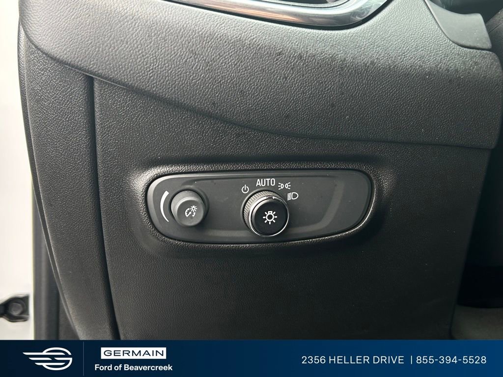 Used 2022 Chevrolet Equinox LT FWD image 25