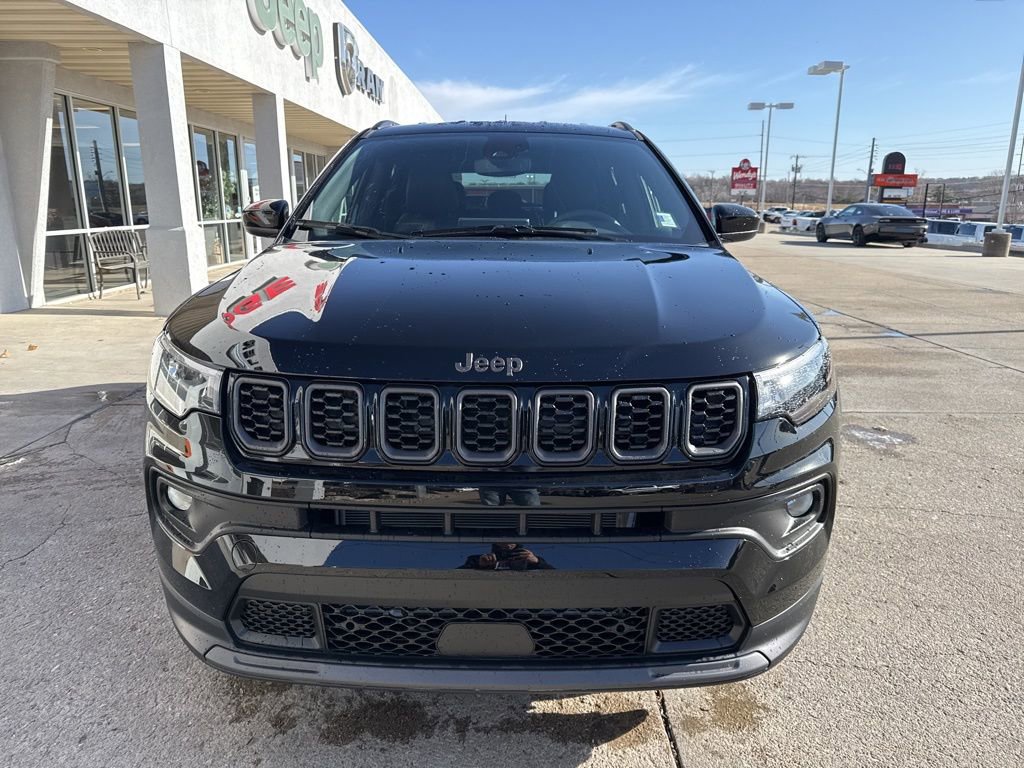 New 2026 Jeep Compass Latitude image 9