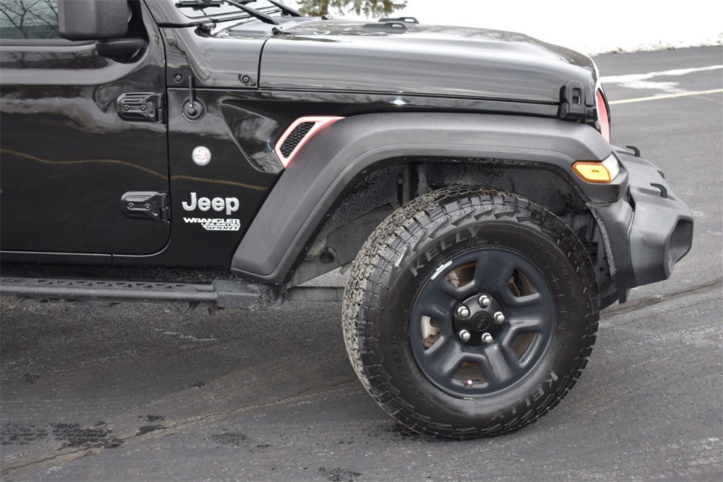Used 2021 Jeep Wrangler Unlimited Sport image 4