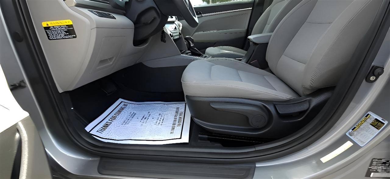 Used 2018 Hyundai Elantra SE FWD image 12