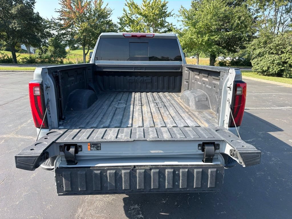 Used 2024 GMC Sierra 2500 SLT w/ SLT Premium Package AWD/4WD image 5