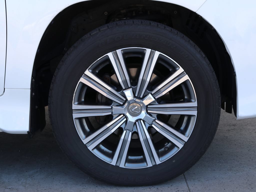 Used 2017 Lexus LX 570 4WD w/ Luxury Package image 50