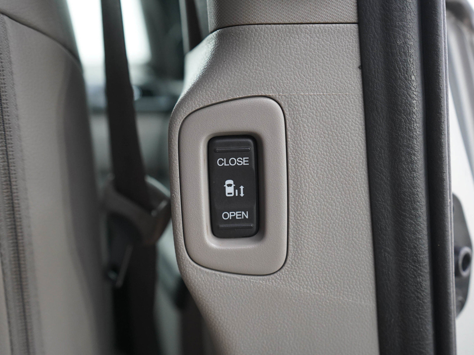 Used 2012 Honda Odyssey Touring image 19