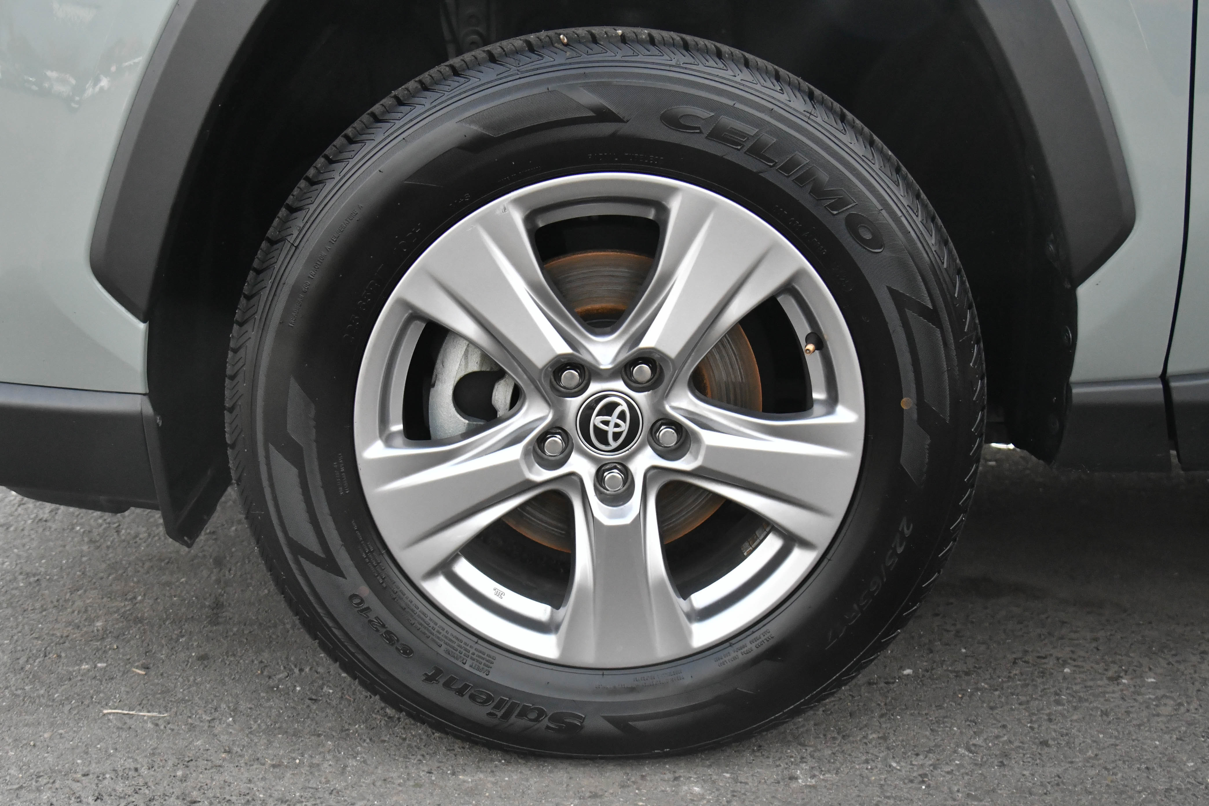 Used 2023 Toyota RAV4 XLE image 12