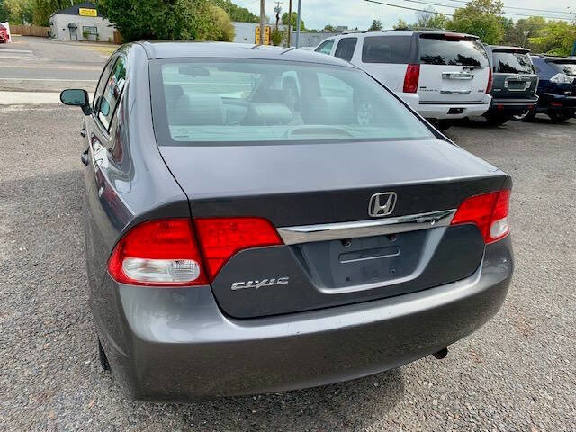 Used 2011 Honda Civic DX-VP image 8