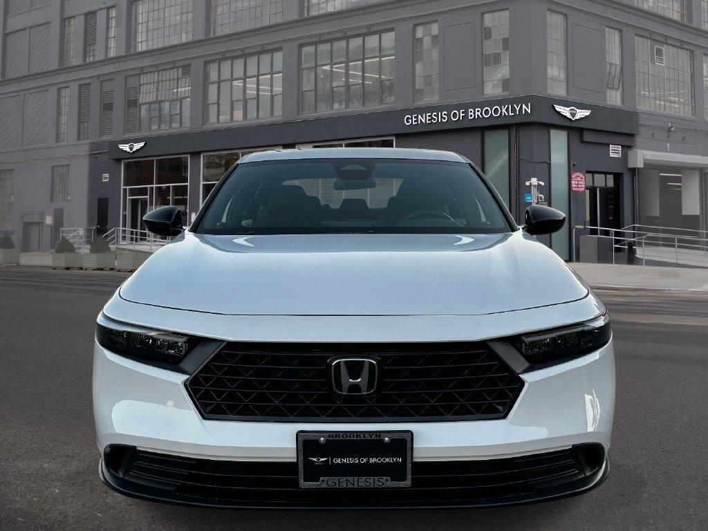 Used 2023 Honda Accord Sport image 6