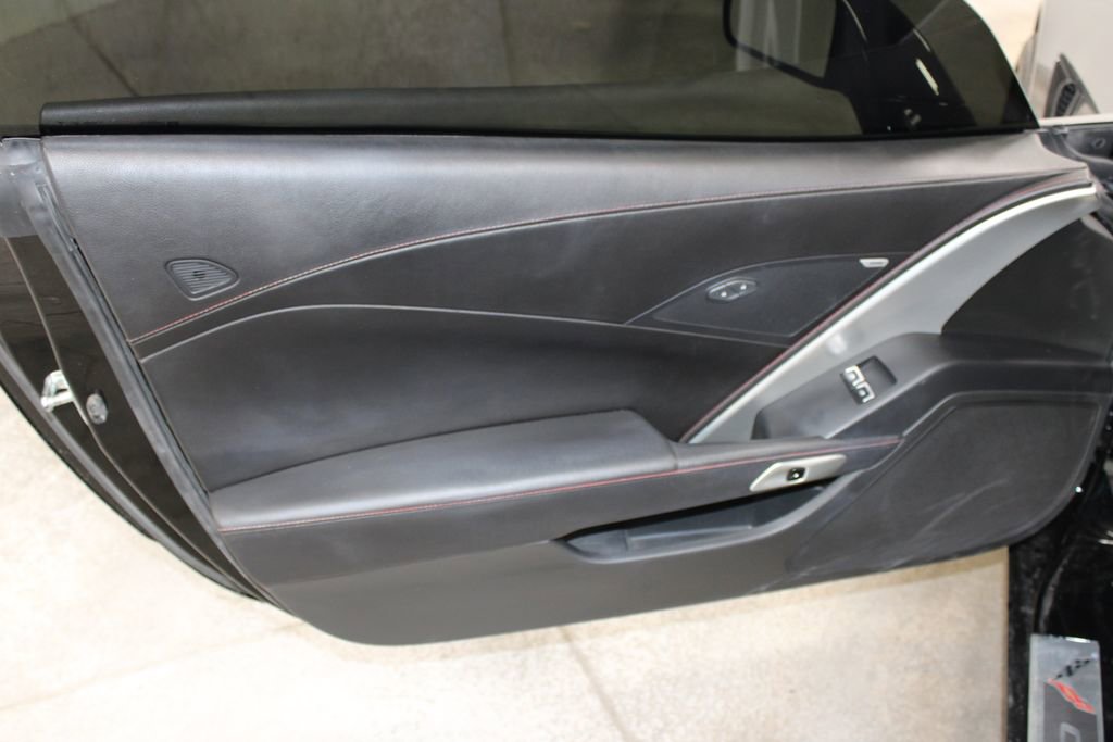 Used 2016 Chevrolet Corvette Stingray Coupe w/ Carbon Flash Badge Package RWD image 22