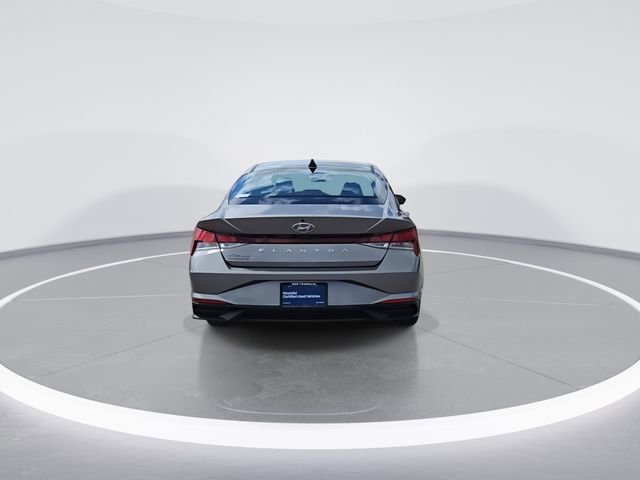 Certified 2021 Hyundai Elantra SE FWD image 7