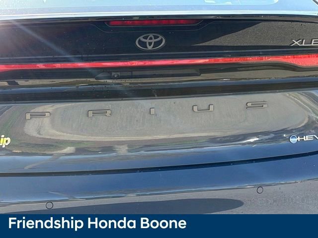 Used 2024 Toyota Prius XLE AWD/4WD image 11