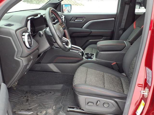 Used 2023 Chevrolet Colorado Z71 w/ Z71 Convenience Package 2 image 9