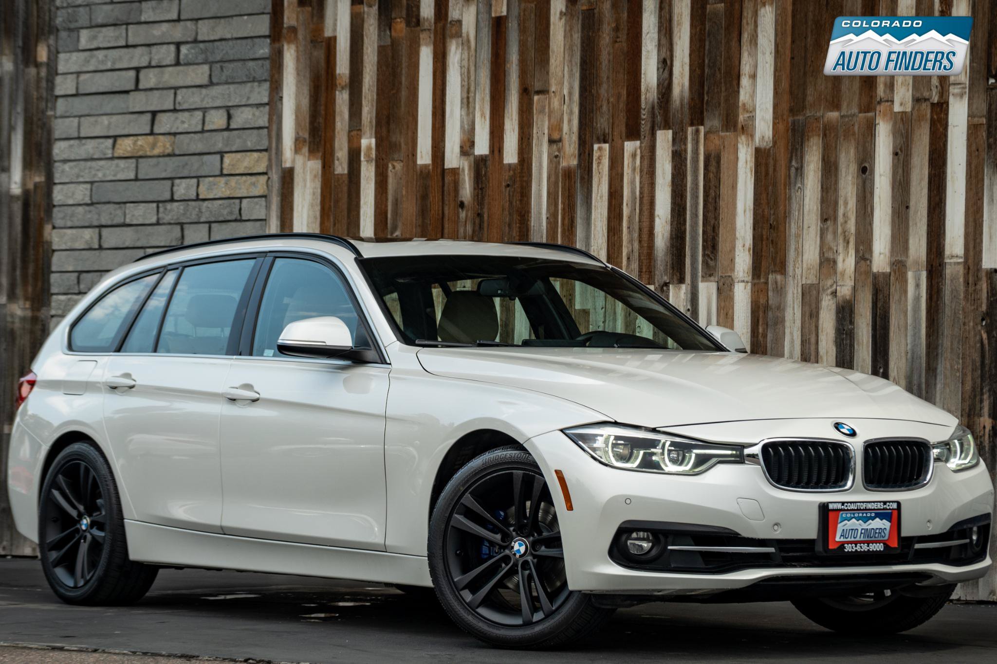 Used 2017 BMW 330i xDrive Wagon AWD/4WD image 9