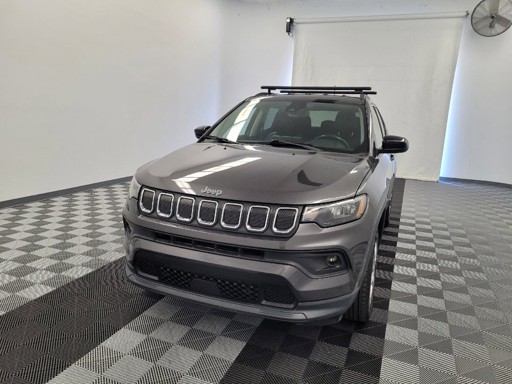 Used 2022 Jeep Compass Latitude AWD/4WD image 15