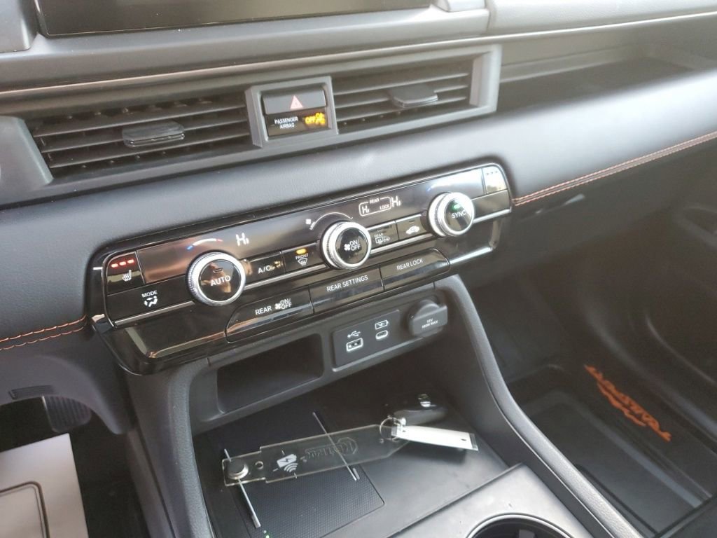 Certified 2023 Honda Pilot TrailSport image 22