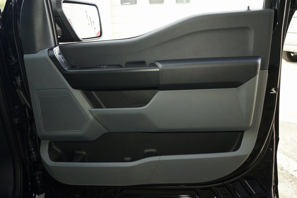 Used 2025 Ford F150 XL w/ Equipment Group 103A High image 18