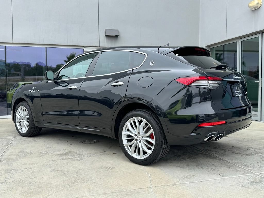 Certified 2022 Maserati Levante GT AWD/4WD image 6