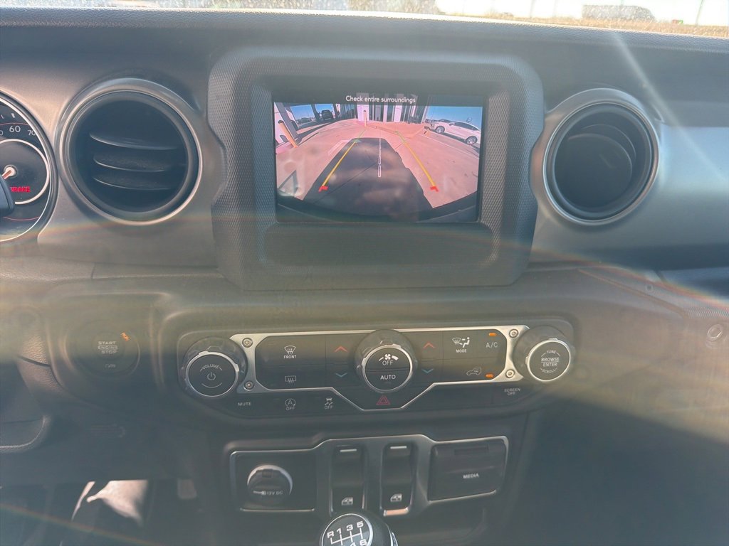 Used 2021 Jeep Wrangler Sport image 12