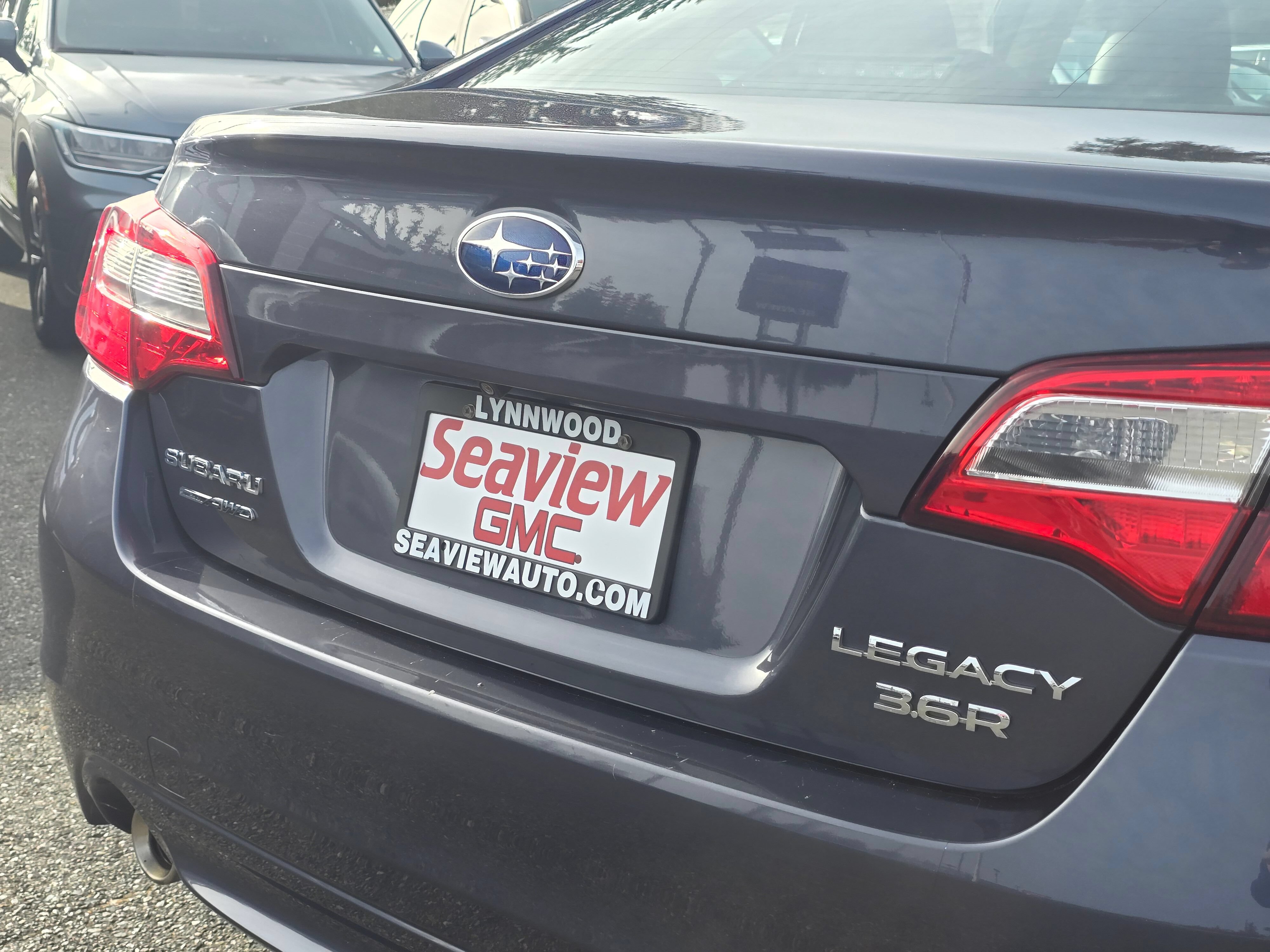 Used 2015 Subaru Legacy 3.6R Limited AWD/4WD image 13