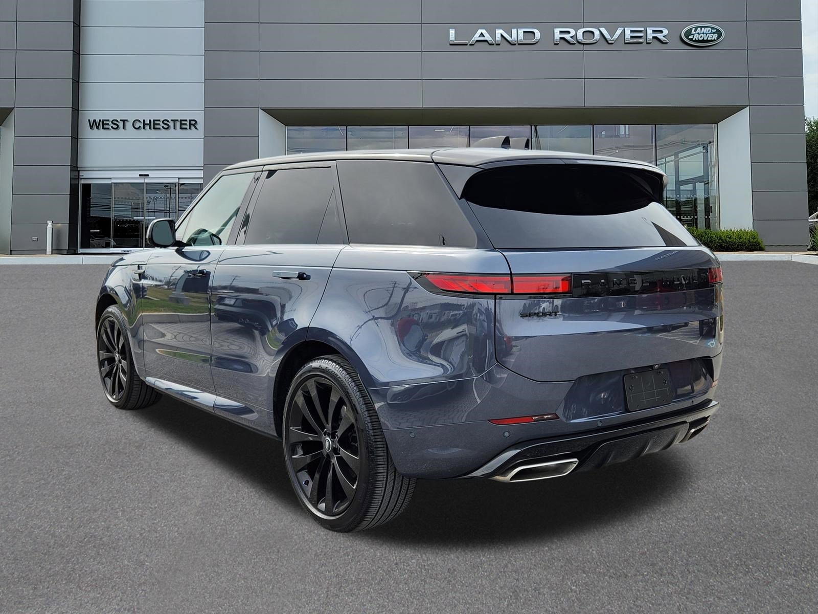 Certified 2025 Land Rover Range Rover Sport Dynamic SE image 3