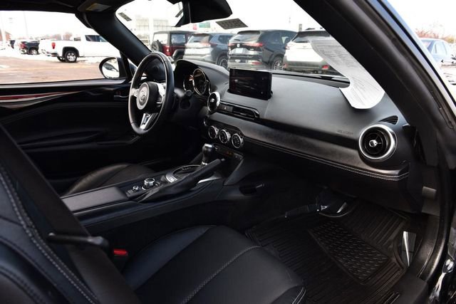 Used 2025 MAZDA MX-5 Miata RF Grand Touring image 8
