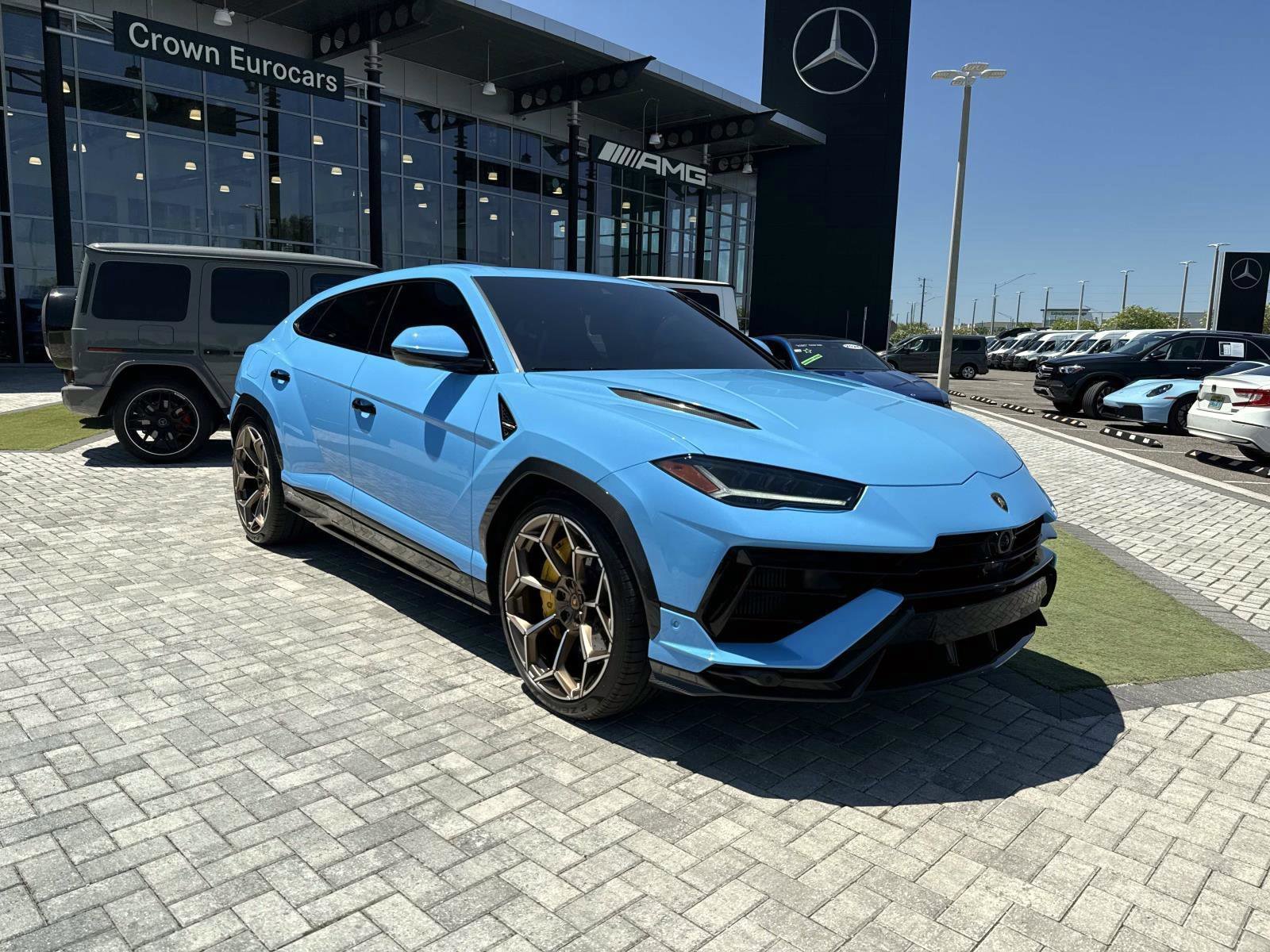 Used 2024 Lamborghini Urus Performante AWD/4WD image 7