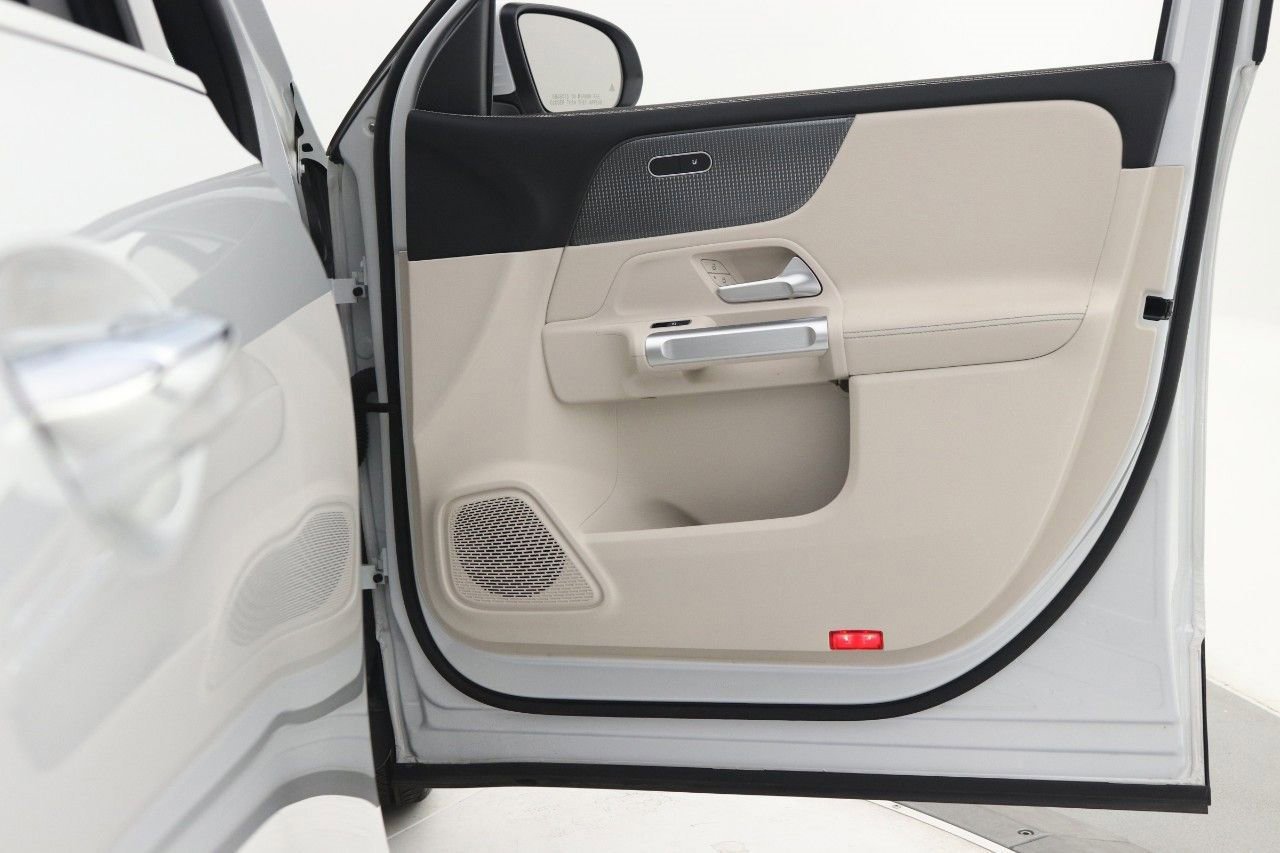 Certified 2022 Mercedes-Benz GLB 250 image 24