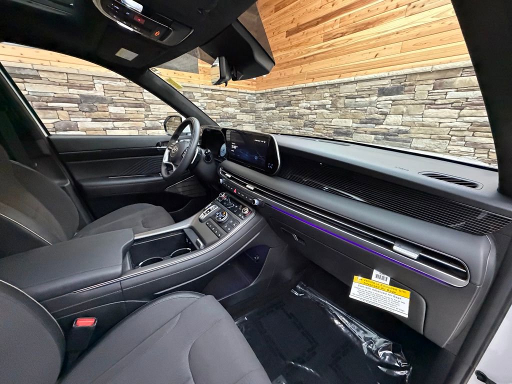 Certified 2025 Hyundai Palisade Calligraphy image 13