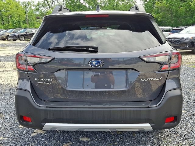 Certified 2025 Subaru Outback Limited AWD/4WD image 8