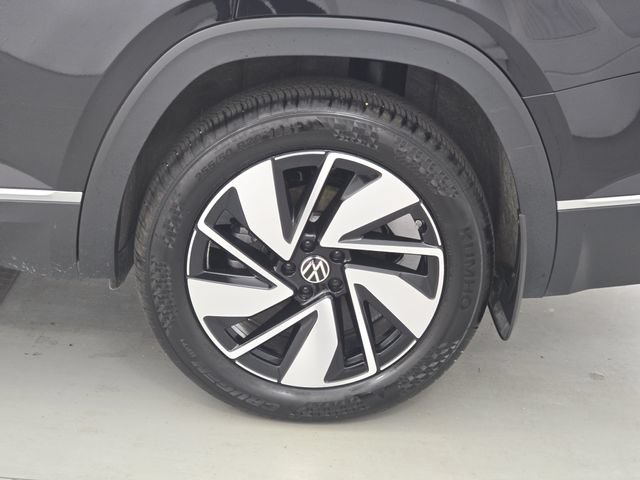 Certified 2025 Volkswagen Atlas SEL AWD/4WD image 36
