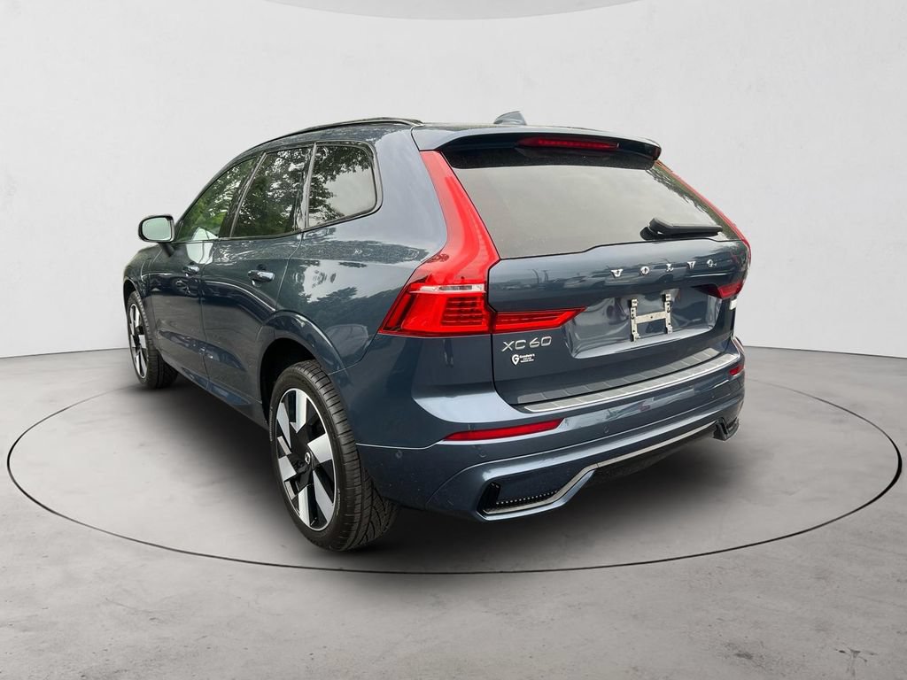 Certified 2024 Volvo XC60 T8 Ultimate w/ Climate Package AWD/4WD image 3