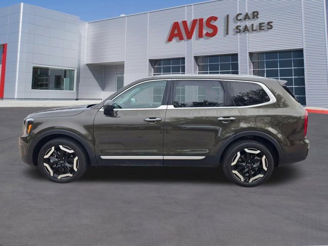 Used 2025 Kia Telluride S image 11