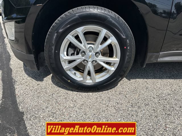 Used 2017 Chevrolet Equinox LT w/ Convenience Package AWD/4WD image 9